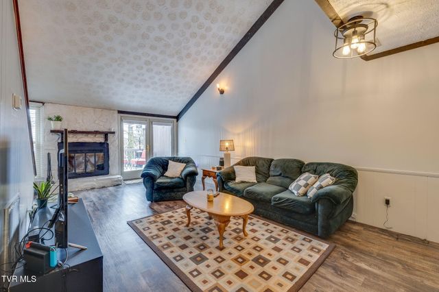 780 Hamilton Road Apt F5, Blountville, TN 37617