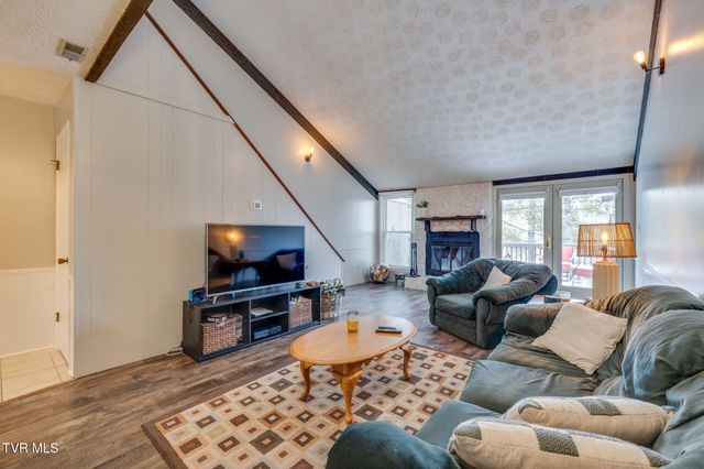 780 Hamilton Road Apt F5, Blountville, TN 37617