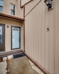 780 Hamilton Road Apt F5, Blountville, TN 37617