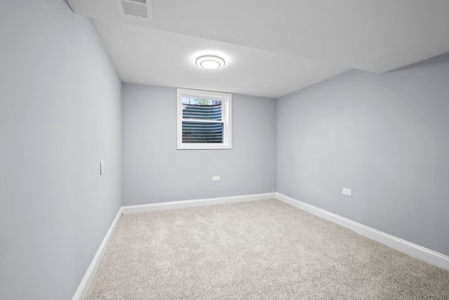 1813 E Wood Lane, Mount Prospect, IL 60056