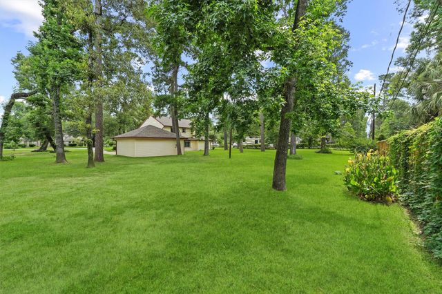 1106 Castle Hill Trail, Kingwood, TX 77339