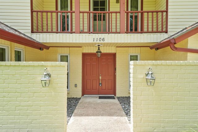 1106 Castle Hill Trail, Kingwood, TX 77339