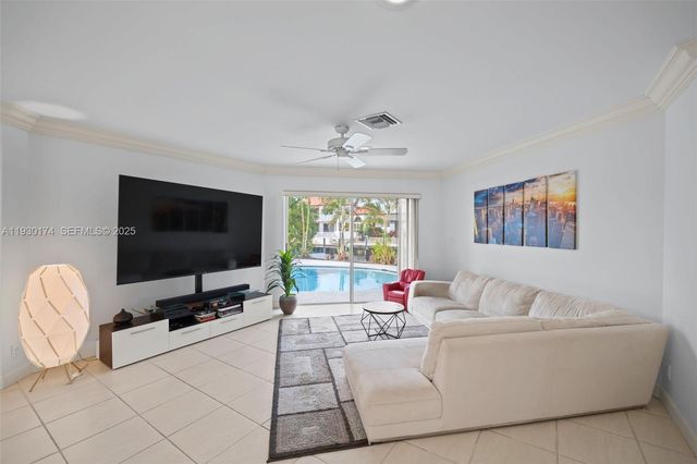 4841 NE 29th Ave, Lighthouse Point, FL 33064