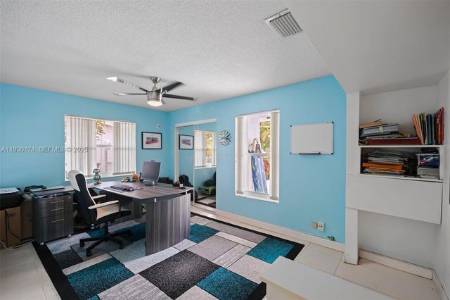 4841 NE 29th Ave, Lighthouse Point, FL 33064