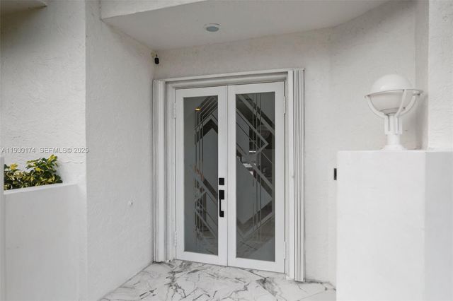 4841 NE 29th Ave, Lighthouse Point, FL 33064