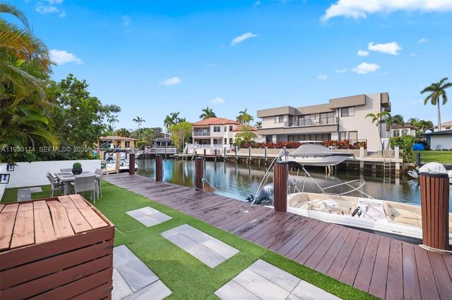 4841 NE 29th Ave, Lighthouse Point, FL 33064