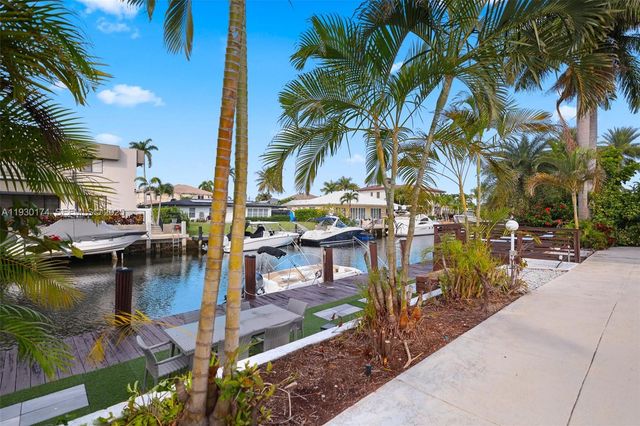 4841 NE 29th Ave, Lighthouse Point, FL 33064