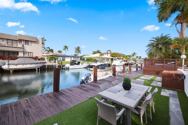 4841 NE 29th Ave, Lighthouse Point, FL 33064