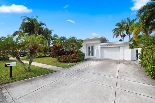 4841 NE 29th Ave, Lighthouse Point, FL 33064