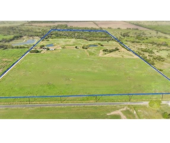 10815 Hames Road, Pilot Point, TX 76258