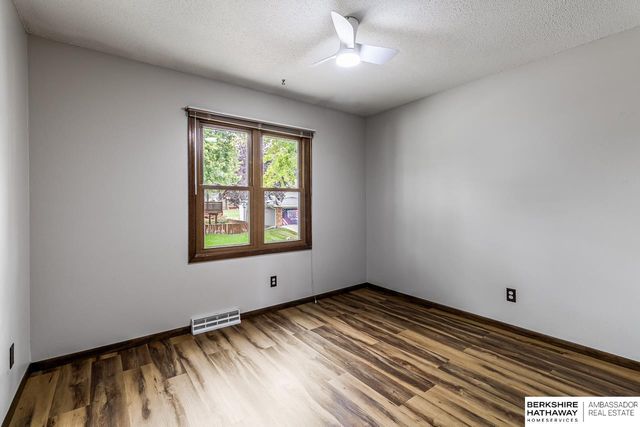 2321 Georgetown Place, Bellevue, NE 68123