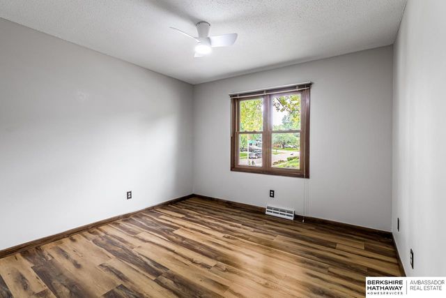 2321 Georgetown Place, Bellevue, NE 68123