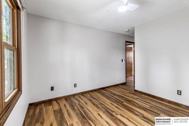 2321 Georgetown Place, Bellevue, NE 68123