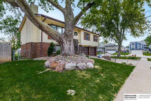 2321 Georgetown Place, Bellevue, NE 68123