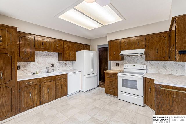 2321 Georgetown Place, Bellevue, NE 68123