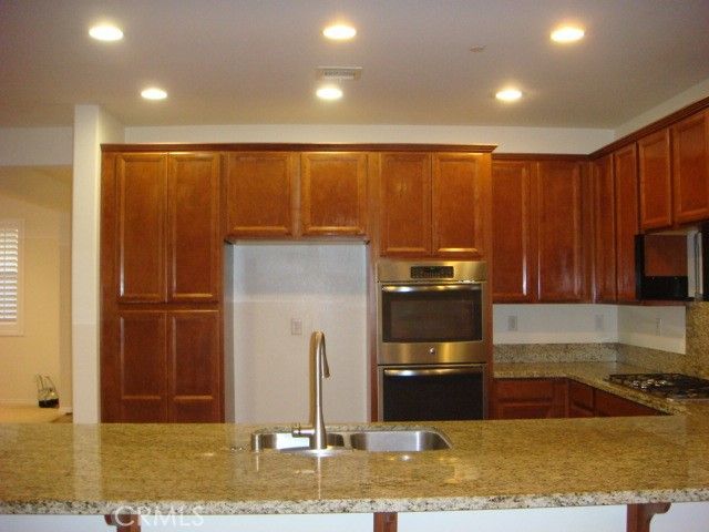 28628 Vista Del Rio, Valencia, CA 91354