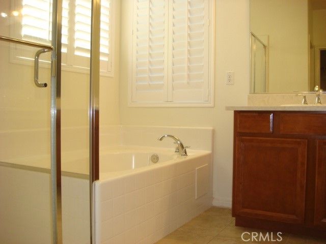 28628 Vista Del Rio, Valencia, CA 91354