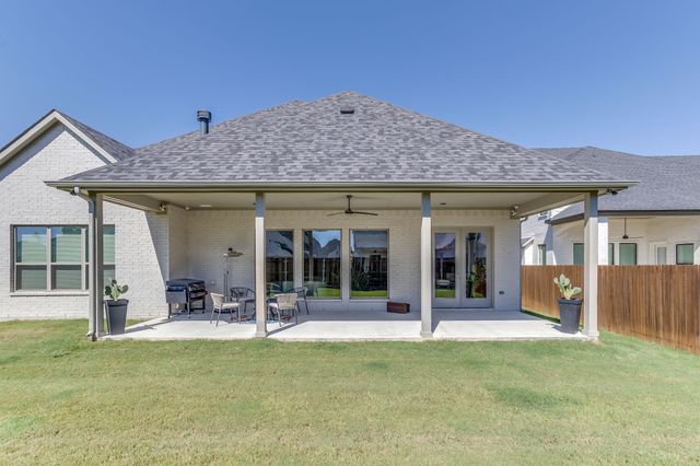 950 Highlands Avenue, Aledo, TX 76008