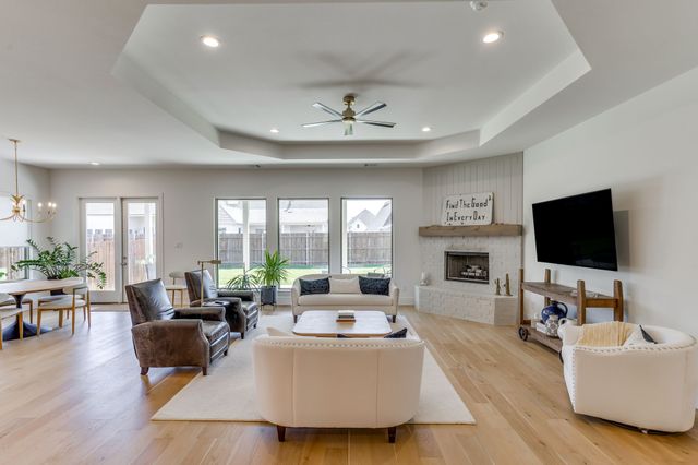 950 Highlands Avenue, Aledo, TX 76008