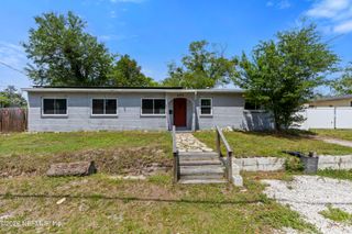 4122 RENDALE Drive N, Jacksonville, FL 32210