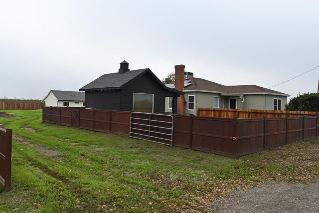 1102-1112 Barry Rd, Yuba City, CA 95991