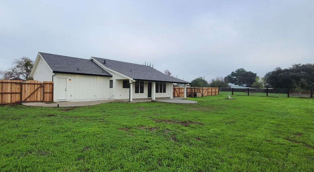 1102-1112 Barry Rd, Yuba City, CA 95991