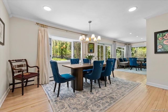 5 Fox Lane, Locust Valley, NY 11560