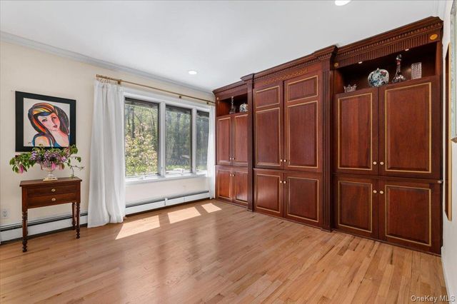 5 Fox Lane, Locust Valley, NY 11560