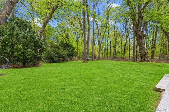 5 Fox Lane, Locust Valley, NY 11560
