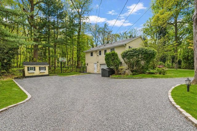 5 Fox Lane, Locust Valley, NY 11560