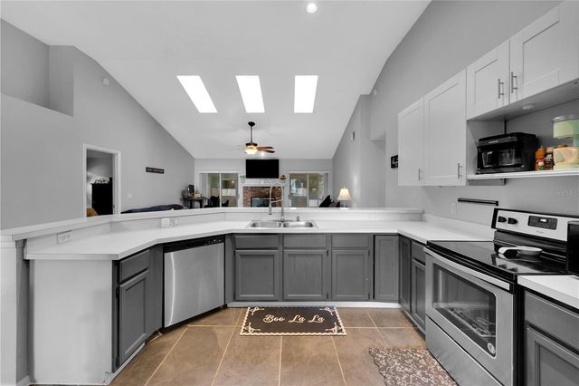 602 SHERBURN COURT, Orlando, FL 32828