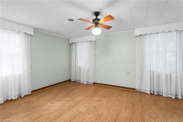 3430 Forest Lane, Winston-salem, NC 27040