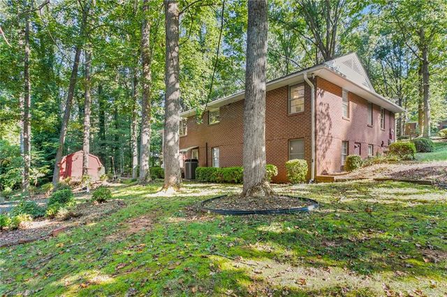 3430 Forest Lane, Winston-salem, NC 27040
