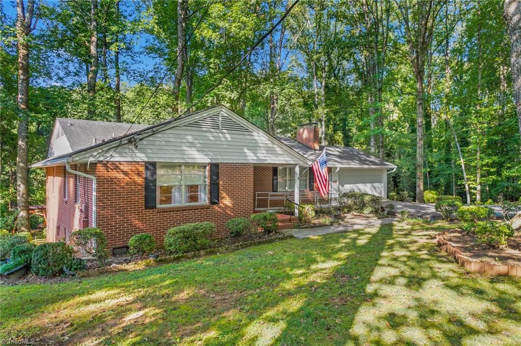 3430 Forest Lane, Winston-salem, NC 27040