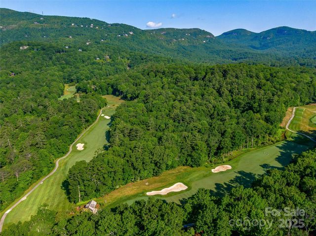 J 34 Cherokee Point 34, Lake Toxaway, NC 28747