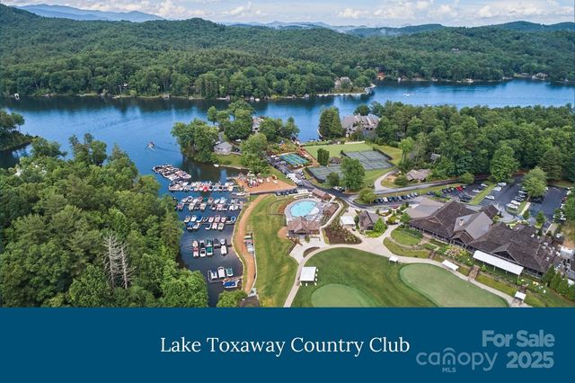 J 34 Cherokee Point 34, Lake Toxaway, NC 28747
