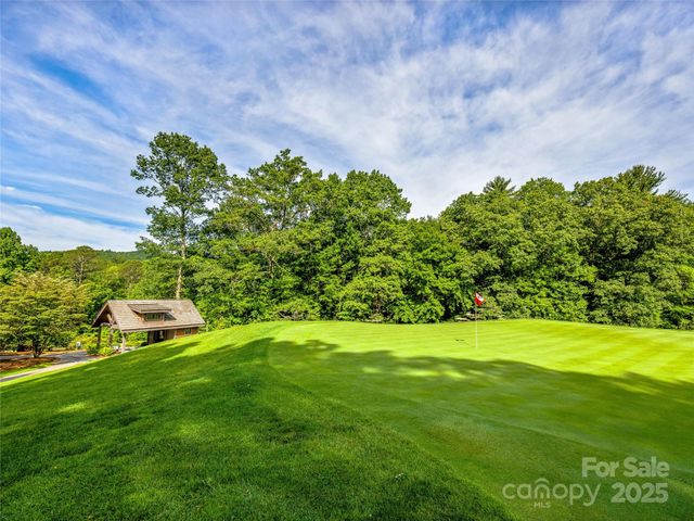 J 34 Cherokee Point 34, Lake Toxaway, NC 28747