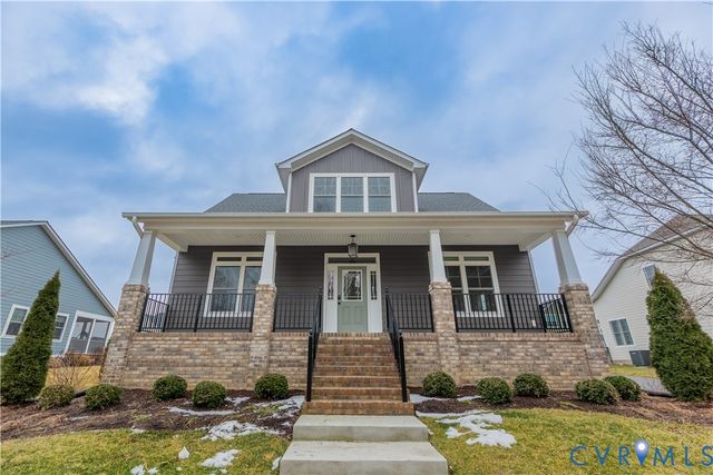 814 Chapman St, Ashland, VA 23005