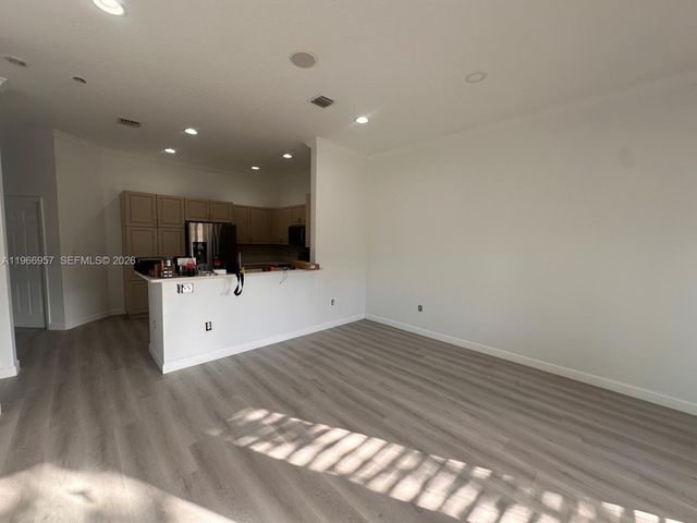 2704 Treasure Cove Cir, Dania Beach, FL 33312