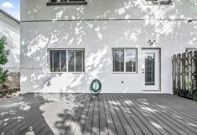 2704 Treasure Cove Cir, Dania Beach, FL 33312