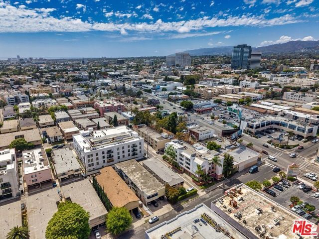 1525 Armacost Avenue, Los Angeles, CA 90025