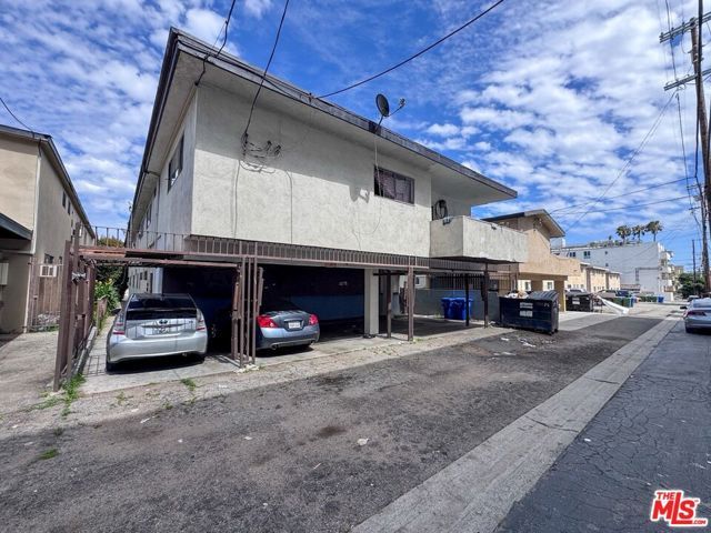 1525 Armacost Avenue, Los Angeles, CA 90025