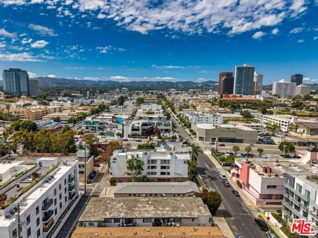 1525 Armacost Avenue, Los Angeles, CA 90025