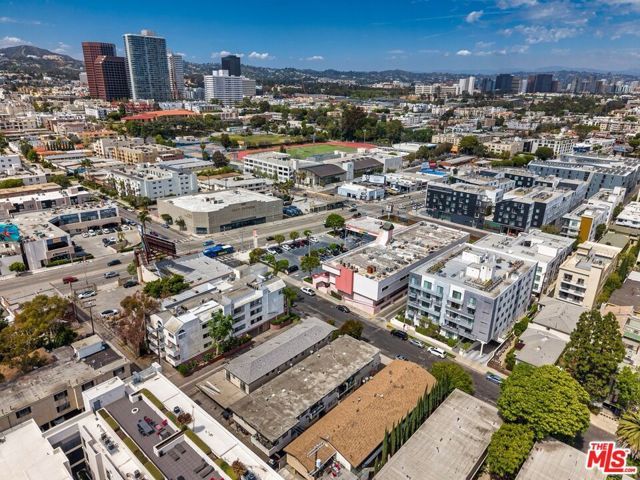 1525 Armacost Avenue, Los Angeles, CA 90025