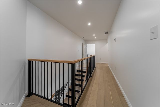 2124 Lamberton Road, Cleveland Heights, OH 44118