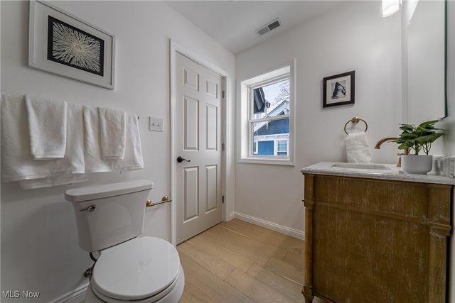 2124 Lamberton Road, Cleveland Heights, OH 44118