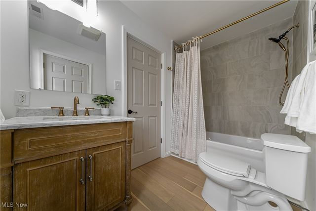 2124 Lamberton Road, Cleveland Heights, OH 44118