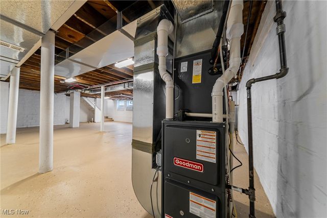 2124 Lamberton Road, Cleveland Heights, OH 44118