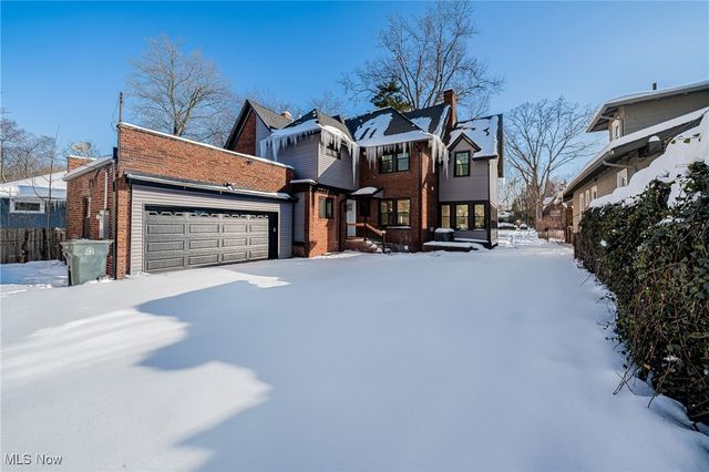 2124 Lamberton Road, Cleveland Heights, OH 44118