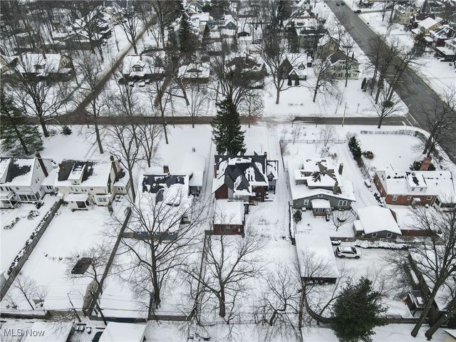 2124 Lamberton Road, Cleveland Heights, OH 44118